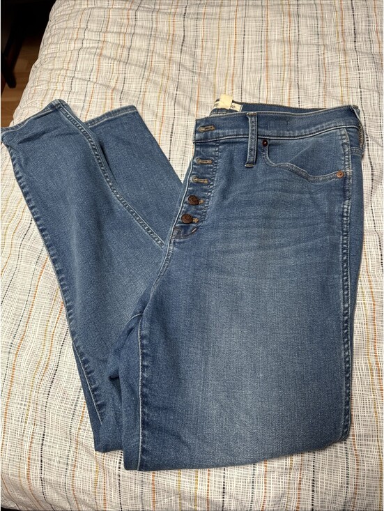 Madewell Denim - Madewell Jeans Women’s 33 10" High Rise Skinny Medium Wash Button Fly Ankle NWOT
